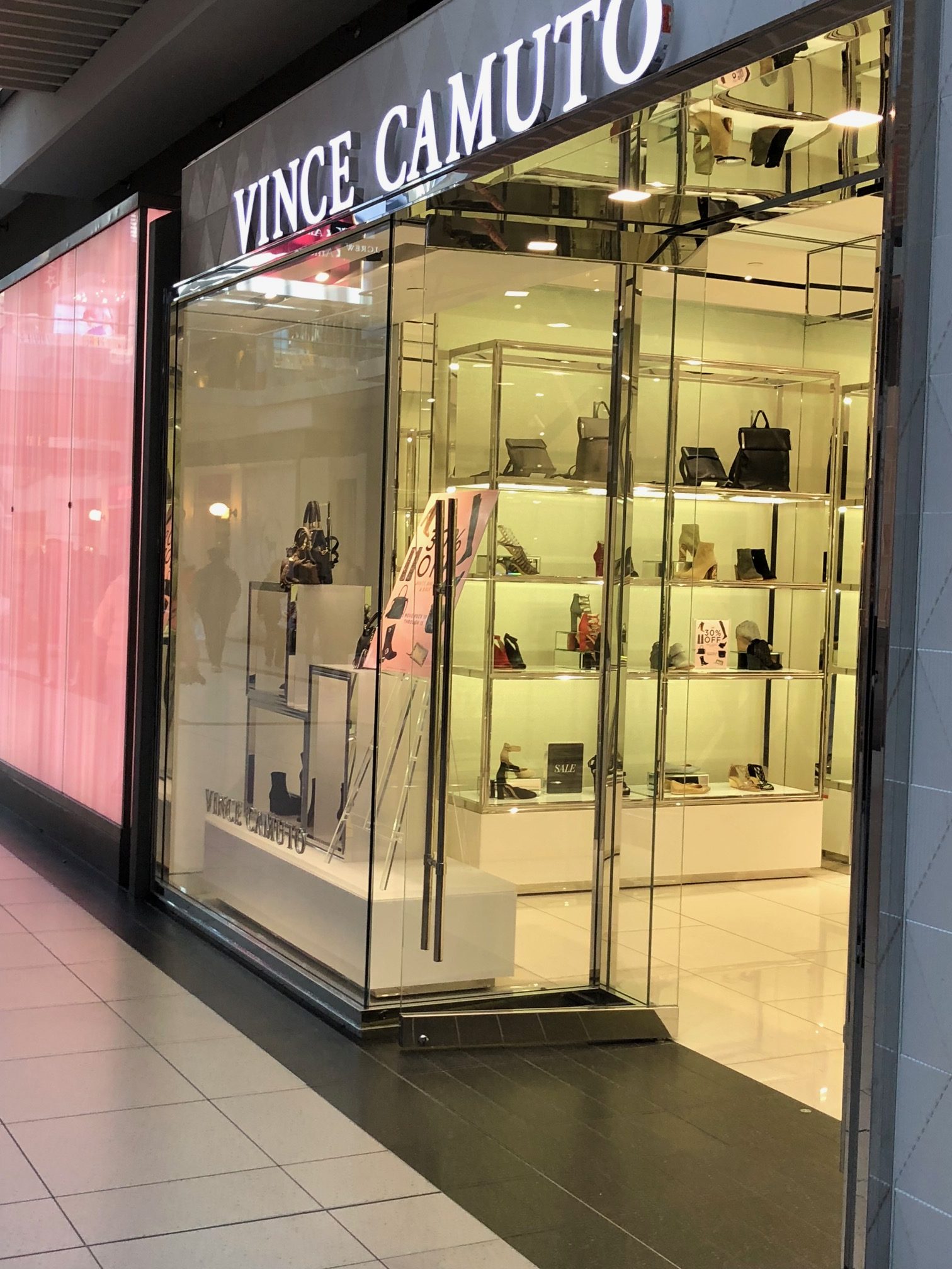 Vince Camuto